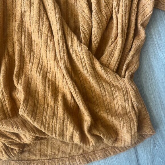 ** Maeve Anthropologie size mustard long sleeve light weight faux wrap top XS - Picture 3 of 9